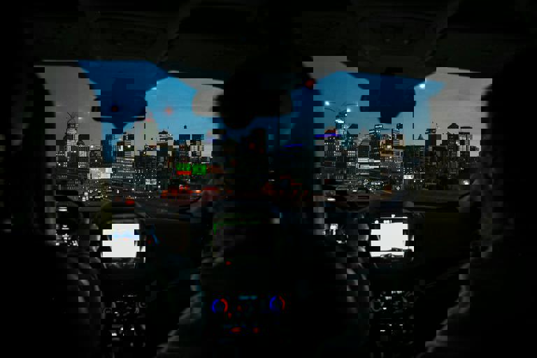 Aumenti improvvisi delle tariffe autostradali scuotono i viaggiatori estivi