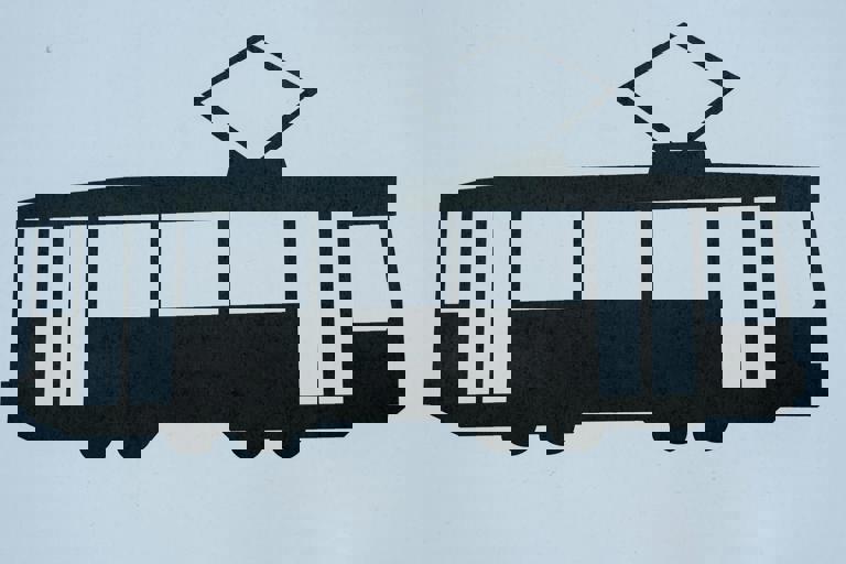 Nuove navette elettriche collegano i quartieri collinari al centro